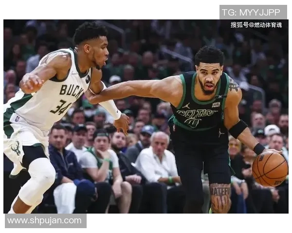 凯尔特人对阵热火前瞻分析双方战术与球员状态的全面解读 凯尔特人对阵热火前瞻分析双方战术与球员状态的全面解读