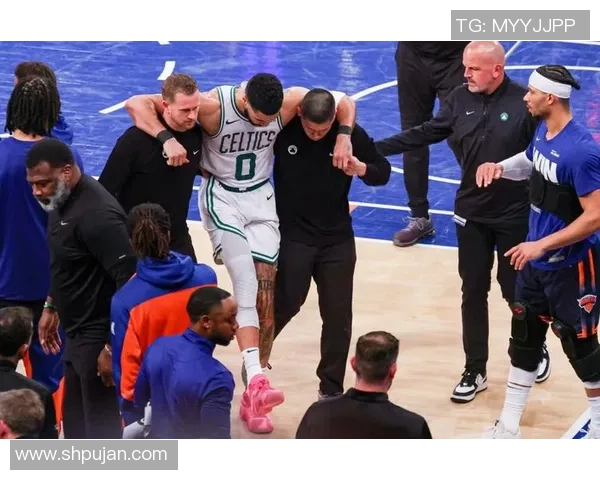 塔图姆轰下60分致敬科比绿军逆转尼克斯创造历史新高 塔图姆轰下60分致敬科比绿军逆转尼克斯创造历史新高