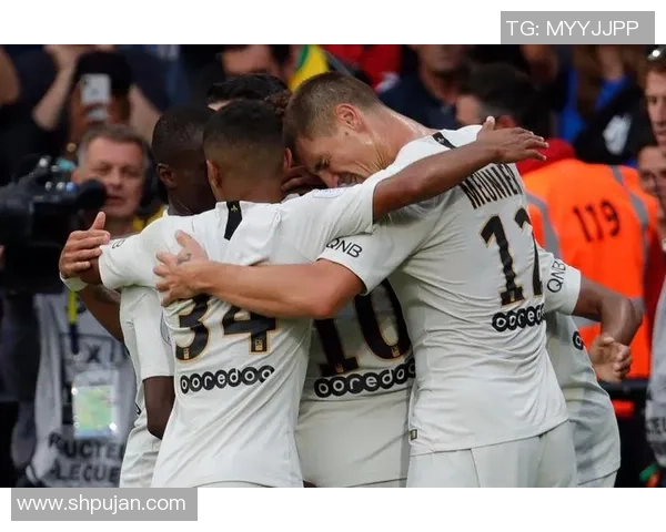 巴黎与甘冈精彩对决集锦回顾赛场瞬间尽显足球魅力与激情