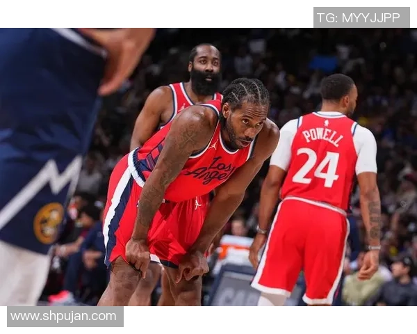 快船与勇士激烈冲突视频回顾球场上的火药味与激情碰撞 快船与勇士激烈冲突视频回顾球场上的火药味与激情碰撞